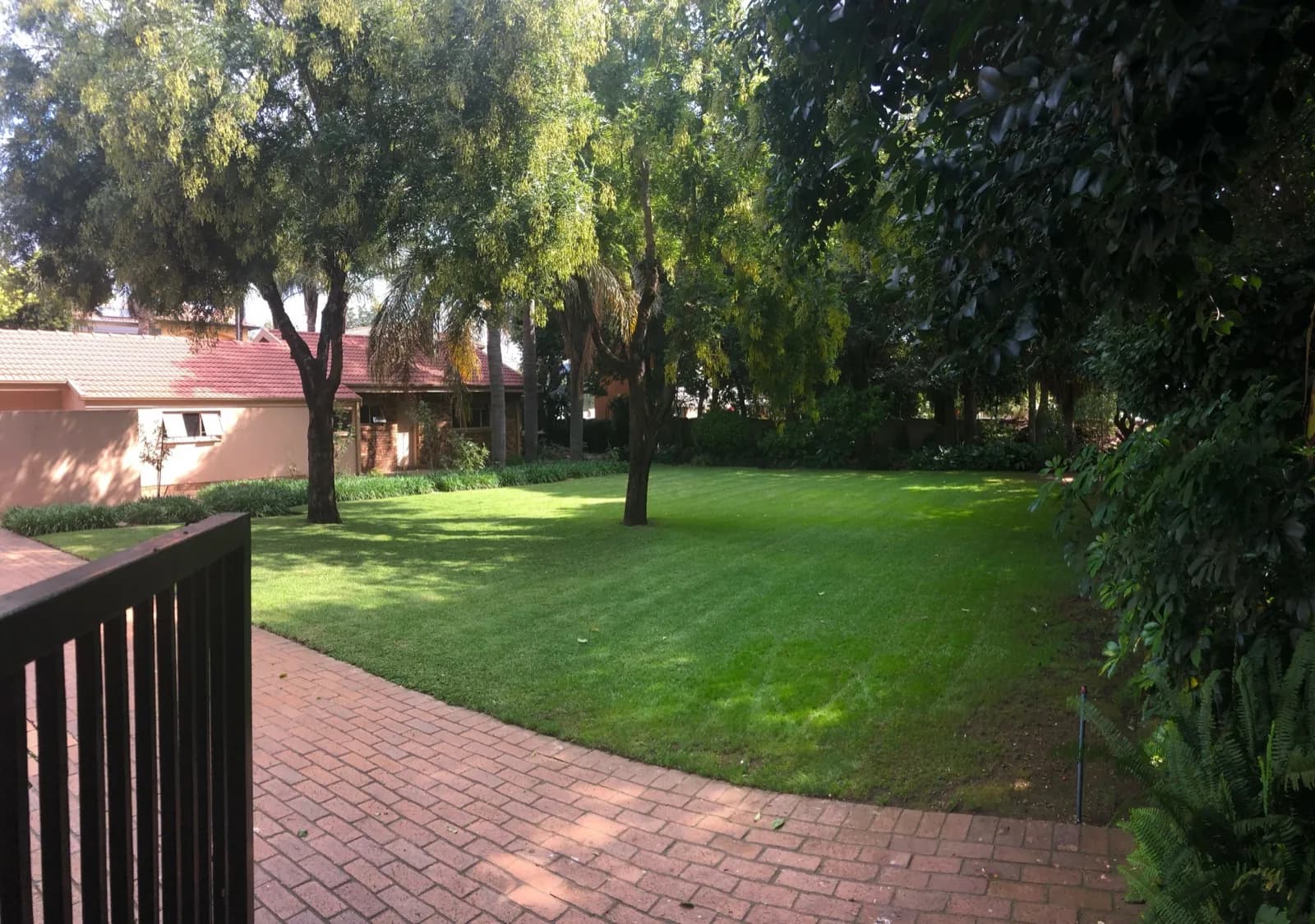 Garden & Pool at 27A on Angus — 25
