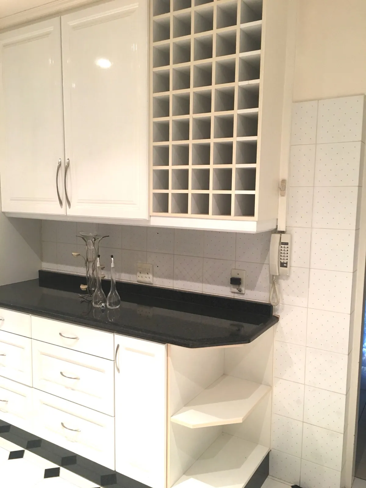 Kitchen at 27A on Angus — 02