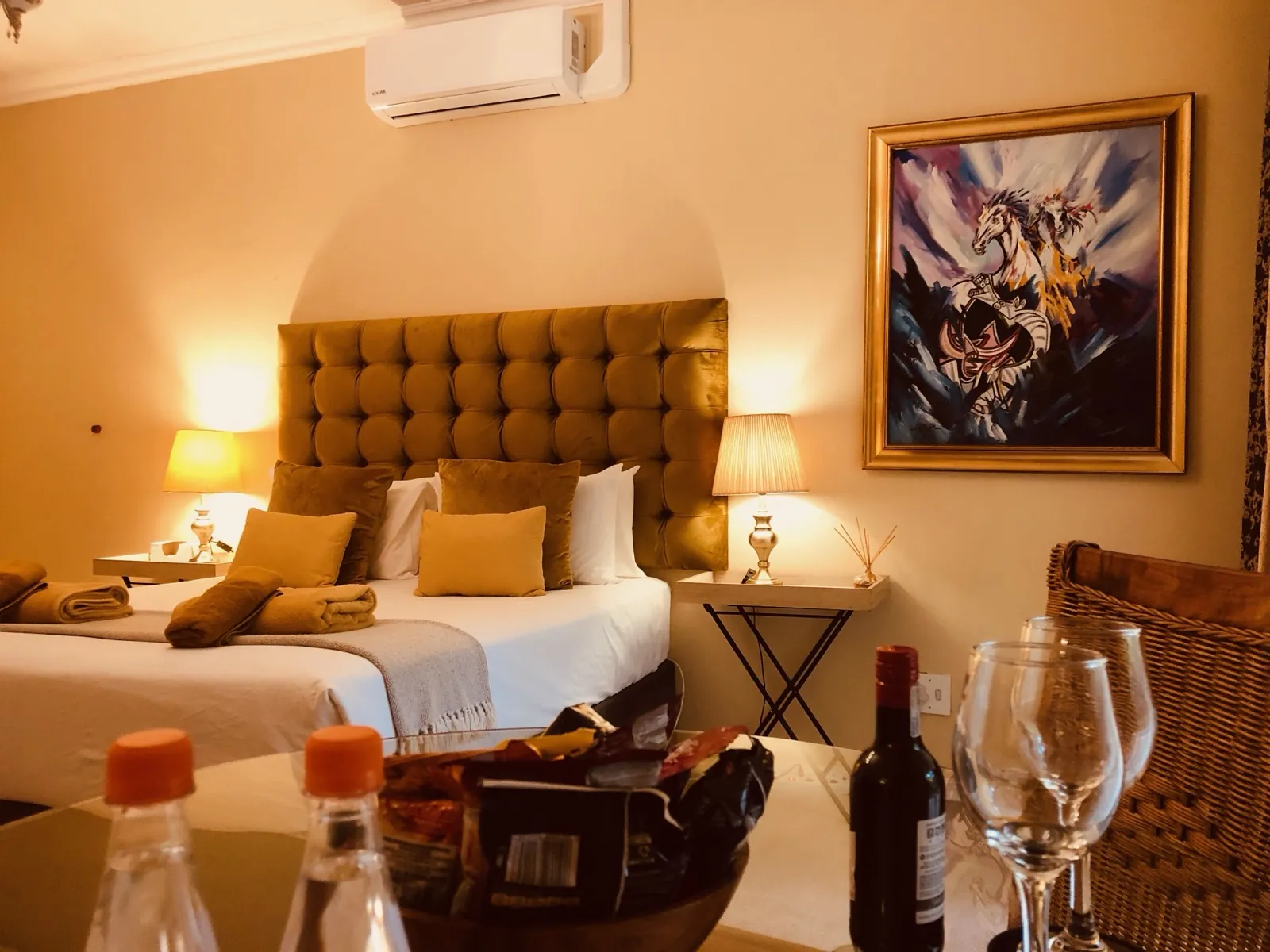 Honey Suite at 27A on Angus — 06
