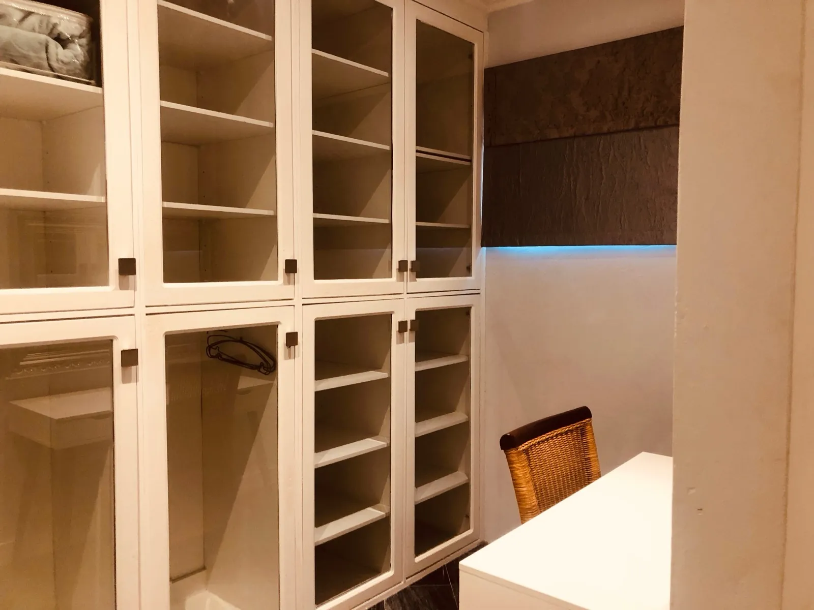 Olive Suite at 27A on Angus — 16